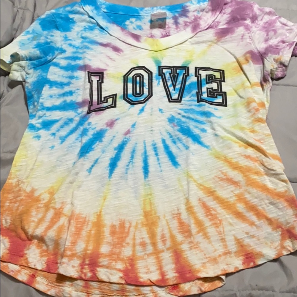 Tie-dye shirt